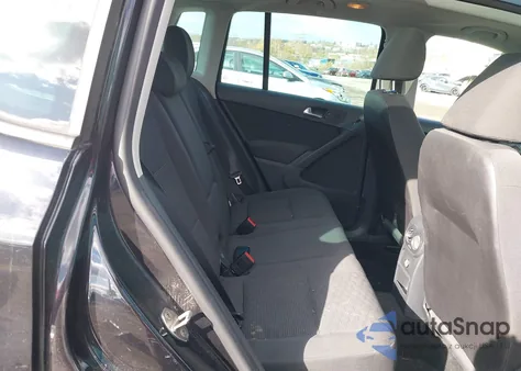 2012 Volkswagen Tiguan S z USA, uszkodzony, nr VIN WVGAV7AX8CW593436